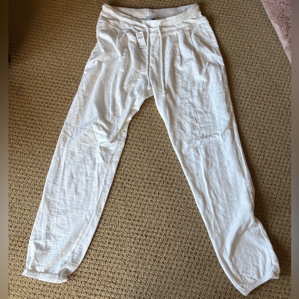 White Casual Pants/Beach pants